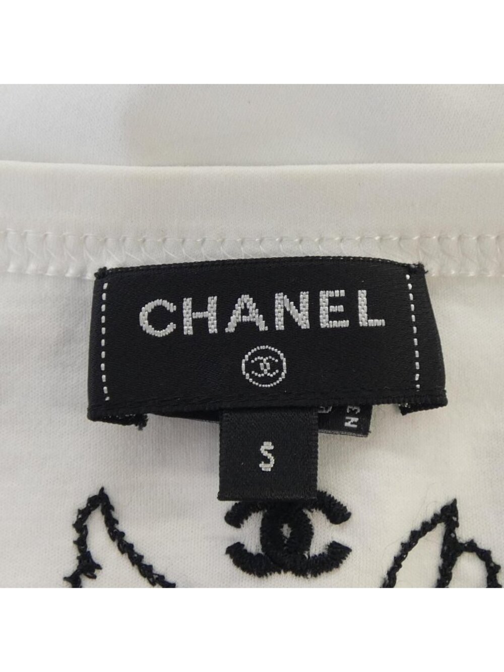 Chanel T-Shirt White - Picture 5 of 8